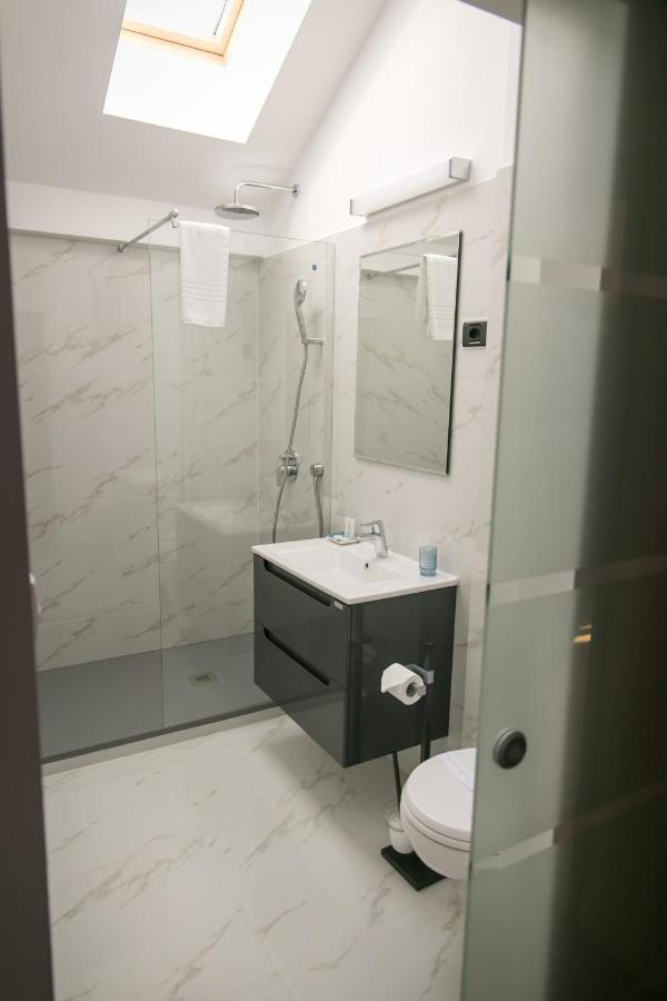May Residence Dumbravita  외부 사진