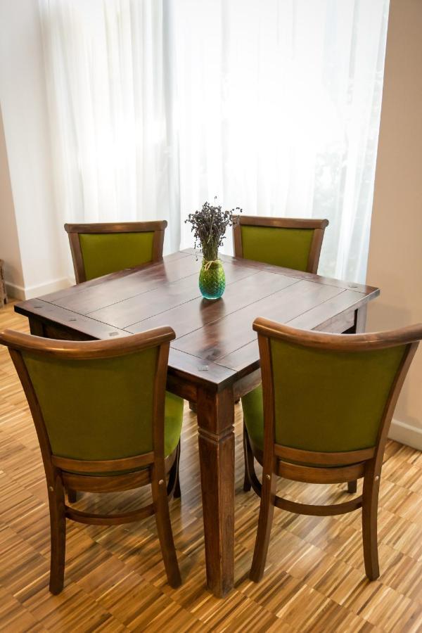 May Residence Dumbravita  외부 사진