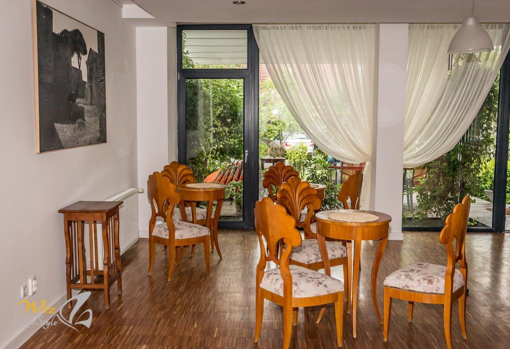 May Residence Dumbravita  외부 사진