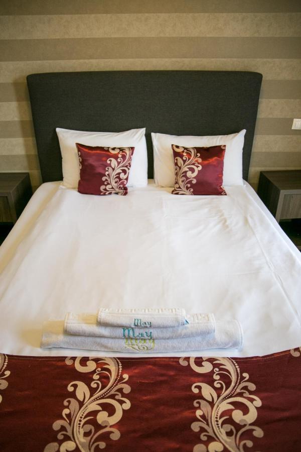 May Residence Dumbravita  외부 사진
